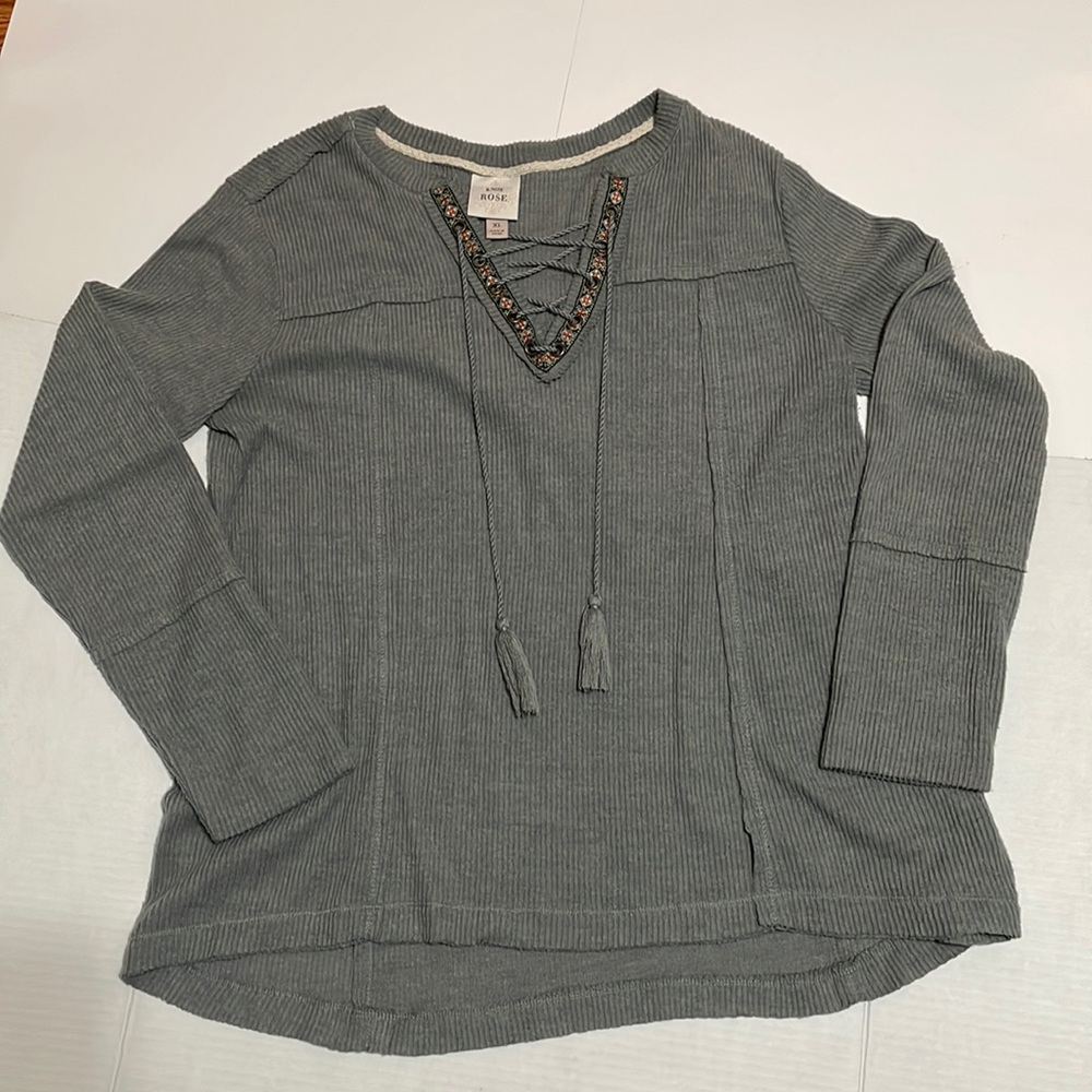 Knox Rose Gray Long Sleeve embroidered V-neck With Tassels Sweater Tunic XL